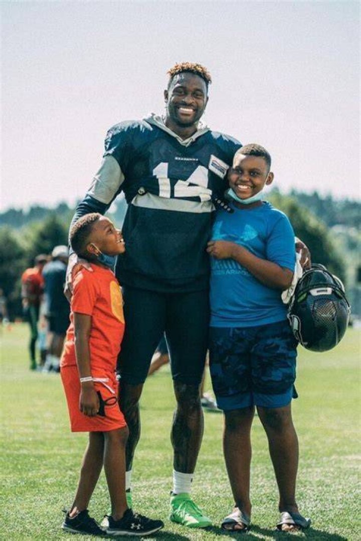 A Breakdown Of Mychal Kendricks’ Career Earnings, Family and Relationship History