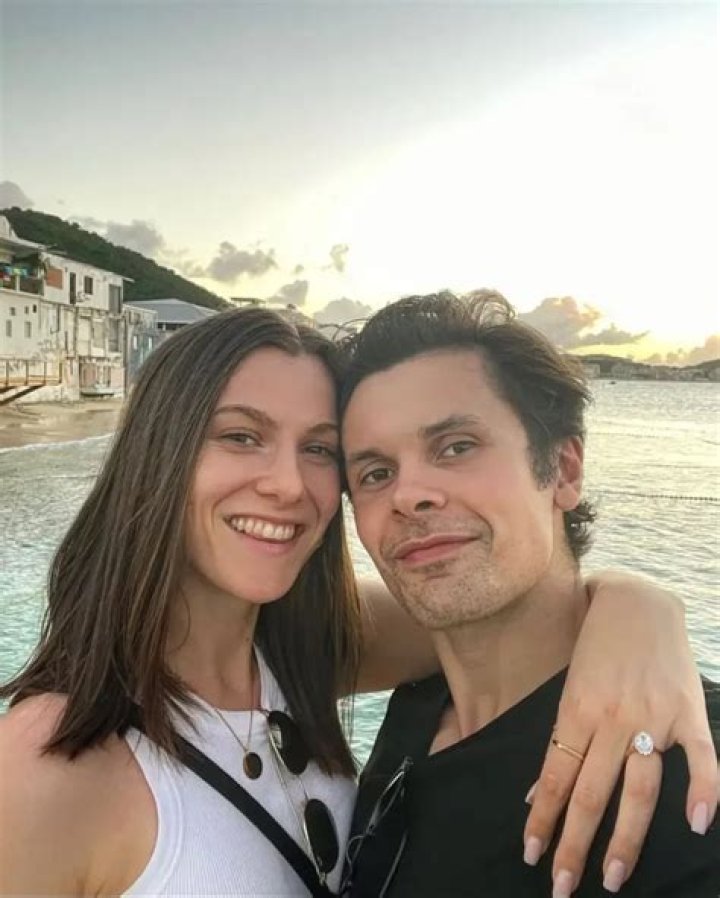 Andrew East – Biography, Height, Weight, Age, Net Worth, Wife, Family