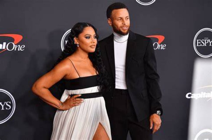 Ayesha Curry Weight Loss: How Ayesha Curry Lose Weight?