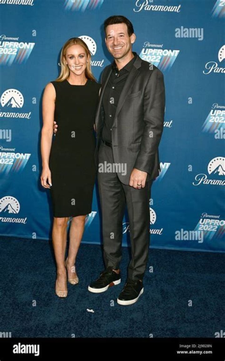 Candice Crawford (Tony Romo Wife) Wiki, Bio, Net Worth, Height, Weight, Age, Husband, Family, Facts