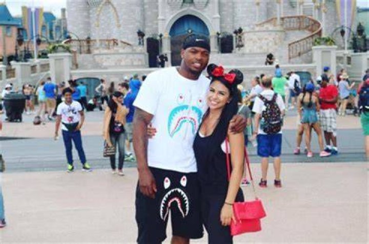 Does Derrick Henry Have A Wife? Who Is Derrick Henry’s Girlfriend Adrianna Yasmin Rivas Colmenero?