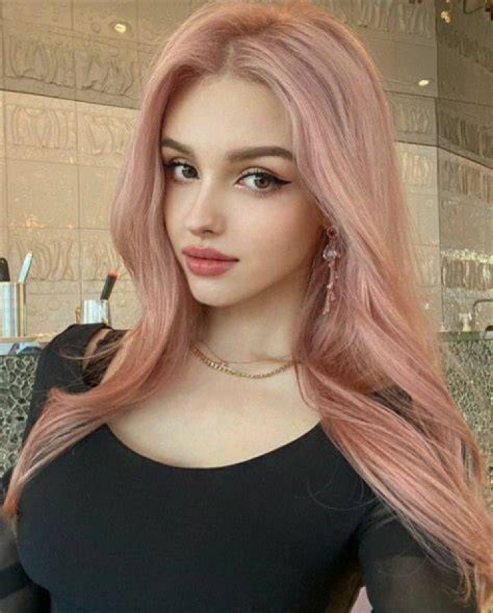 Elina Karimova (Youtuber) Wiki, Bio, Age, Height, Weight, Measurements, Boyfriend, Net Worth, Facts