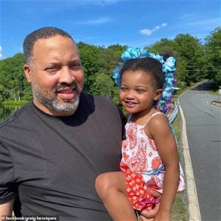 Elise Finch Age, Wiki, Married, Husband, Bio, Net Worth, Kids, Height