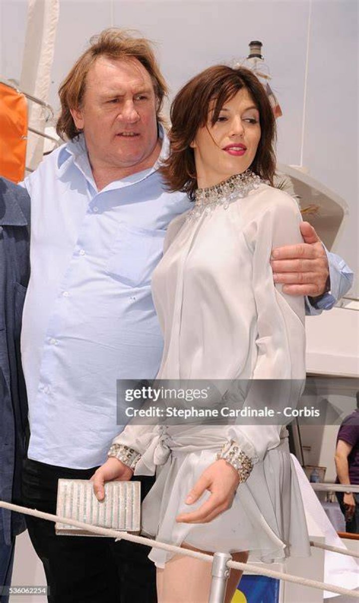 Gérard Depardieu: Girlfriend, net worth, tattoos, smoking & body facts
