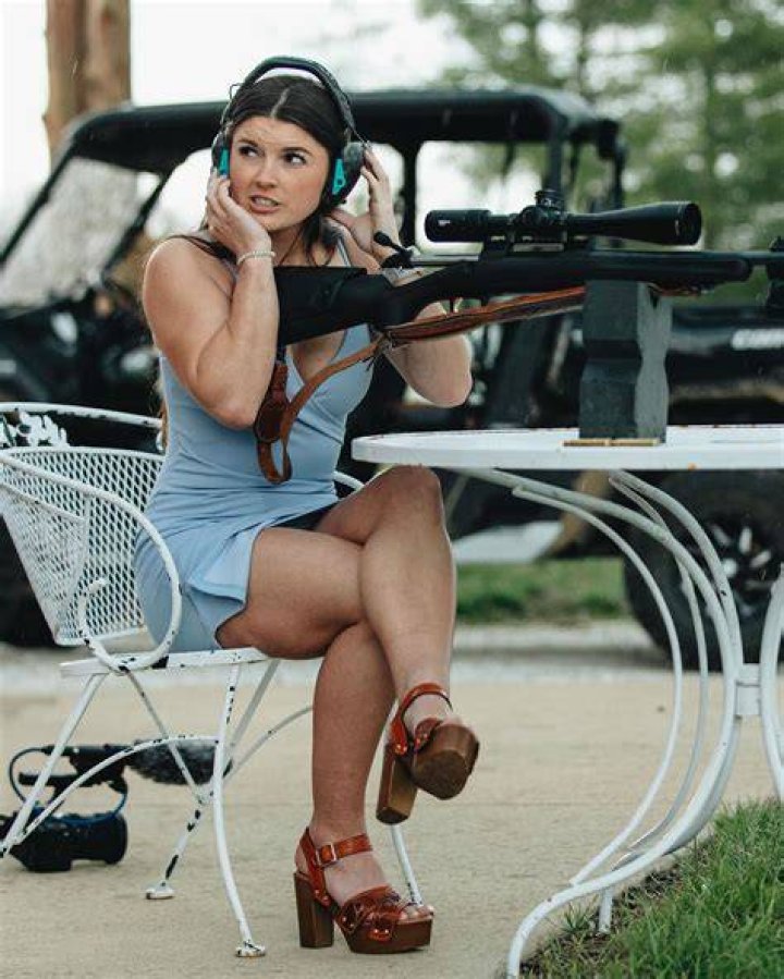Hannah Barron Bio, Wikipedia , Net Worth, Married, Husband