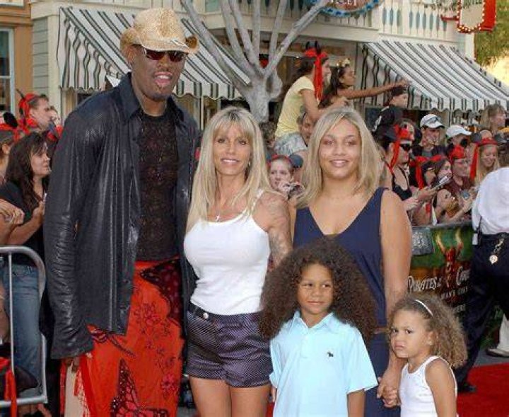 Is Isabelle Du Married To Dennis Hour? Relationship, Family And Net Worth