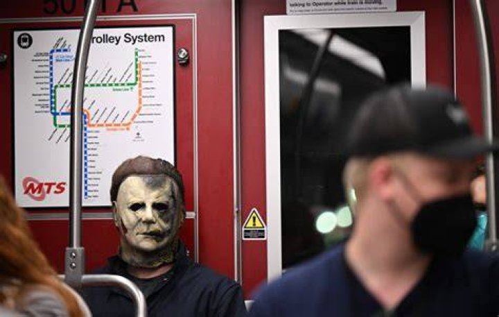 Is Michael Myers From Halloween Kills Homophobic? Theories Discussed
