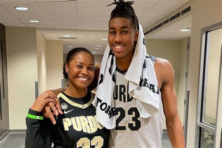 Jaden Ivey Age, Father, Mom, Height, Position, High School, NBA Draft, Jersey, Dunk