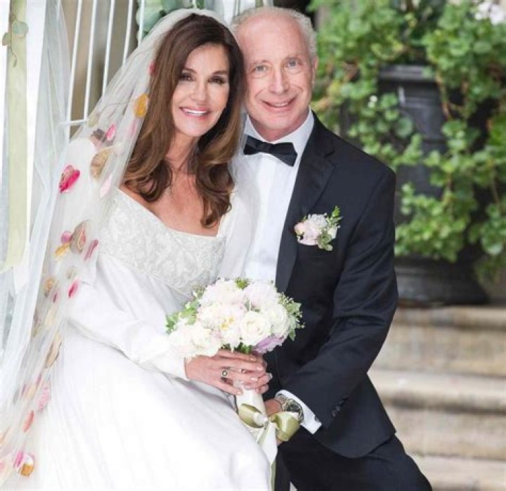 Janice Dickinson, Biography, Age, Family, Spouse, Breast cancer, Books and Model
