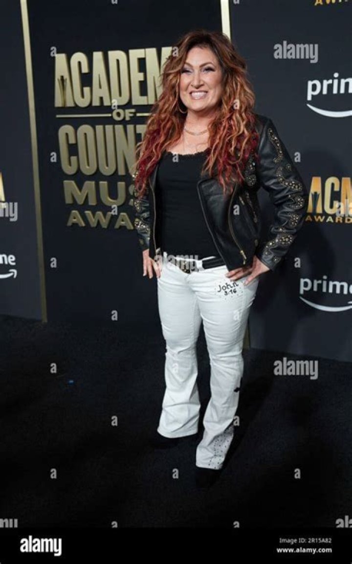 Jo Dee Messina’s biography, net worth, fact, career, awards and life story