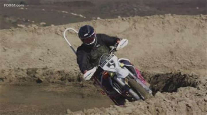 Jolene Van Vugt: Early Life, Motocross, Accident & Net Worth