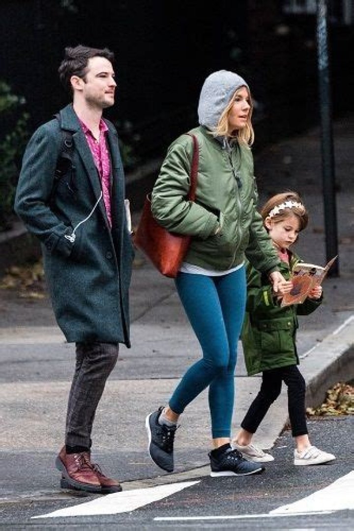 Marlowe Ottoline Layng Sturridge (Tom Sturridge\’s daughter) Age, Wiki, Birthday, School, Bio