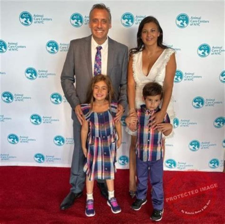Maz Jobrani Bio, Wiki, Age, Height, Family, Siblings, Wife, Kids, Net Worth