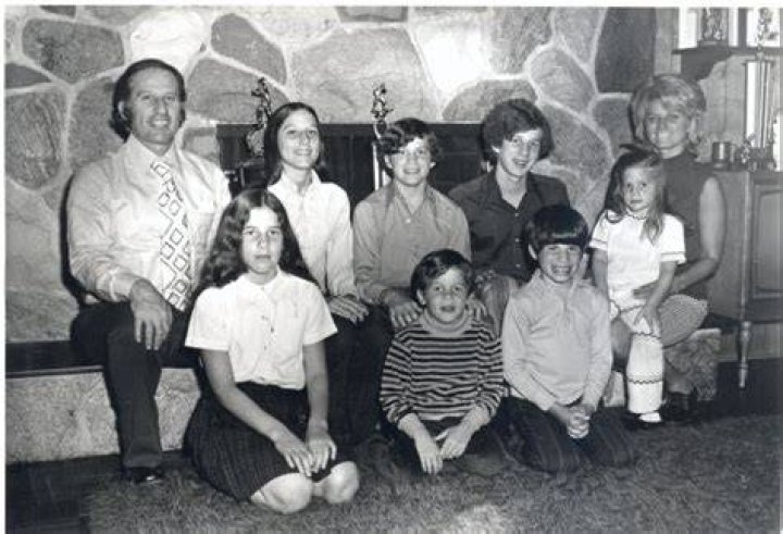 Mike Ilitch Children: Christopher Ilitch, Mike Ilitch Jr., Ronald Tyrus Ilitch, Atanas Ilitch, Denise Ilitch, Lisa Ilitch Murray, Carole Ilitch
