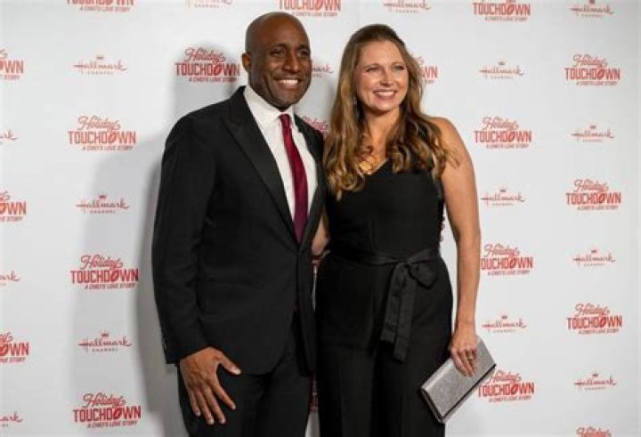 Quinton Lucas Bio, Wiki, Wife, Married, Age, Mother, Mayor, and Net Worth