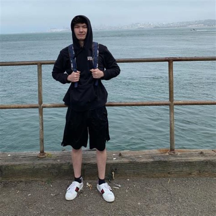 Sinatraa Wiki, Biography, Age, Net Worth, Girlfriend, Instagram, Real Name