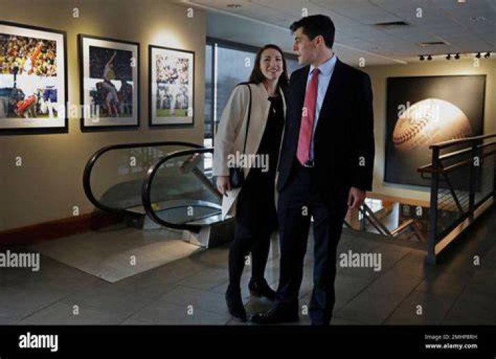 Who Is Chaim Bloom Wife Aliza Hochman? Twitter Controversy With Brett Netzer