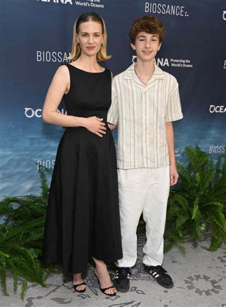 Xander Dane Jones Father: Who Is The Father Of January Jones’ Son?